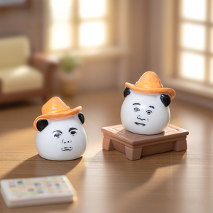 Divertido <span class=keywords><strong>emoji</strong></span> de panda con cabeza que se sacude, lindos accesorios decorativos para casa de muñecas, pequeños adornos de micropaisaje para escritorio. - Product Image 4