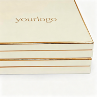 Boîte cadeau de luxe personnalisée populaire en carton rigide beige, avec pelliculage mat, gaufrage, recyclable et couvercle amovible