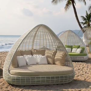 Lit de repos en rotin pleine grandeur avec cadre en aluminium, durable et moderne, pour l'extérieur de la villa, avec coussin d'angle et chaise longue. - Product Image 5