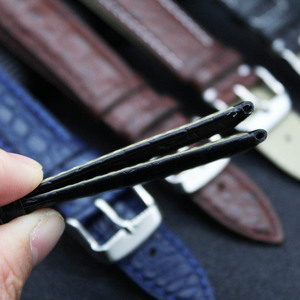 Classico nero marrone genuino coccodrillo modello circolare in <span class=keywords><strong>pelle</strong></span> <span class=keywords><strong>cinturino</strong></span> <span class=keywords><strong>orologio</strong></span> 12-24mm di fascia alta in vera <span class=keywords><strong>pelle</strong></span> <span class=keywords><strong>orologio</strong></span> sostituzioni cintura - Product Image 3