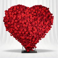 Arche de fleurs artificielles en soie rouge en forme de cœur pour scène, pelouse extérieure ou vitrine, idéale pour la Saint-Valentin ou un mariage