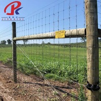 Panneaux de clôture de sécurité agricole en fonte, revêtement PVC, maille durable avec protection UV, finition anti-pourriture pour enclos d'animaux