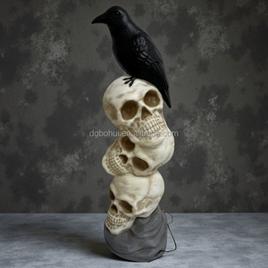 Decoración de Jardín para Halloween, Cuervo Realista de Plástico Moldeado por Soplado, Cuervo Negro y Calaveras Apiladas para Decoraciones de Exterior - Product Image 2