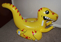 Flotteur gonflable adapté aux besoins du client de piscine de dragon de PVC à vendre