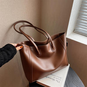 Réplica <span class=keywords><strong>de</strong></span> Maletas <span class=keywords><strong>de</strong></span> diseñador para niñas, bolso cruzado, bolso personalizado, <span class=keywords><strong>bolsos</strong></span> <span class=keywords><strong>de</strong></span> mano <span class=keywords><strong>de</strong></span> moda coreana para mujer, bolso principal para mujer 2023 - Product Image 3
