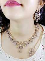 Ensemble collier et boucles d'oreilles tendance en laiton plaqué or, Maangtikka |   Bijoux de mariage pour fête, fiançailles, anniversaire, cadeau