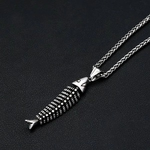 Yunnique Collier Pendentif Arête de Poisson en Acier Inoxydable, Style Punk Hip Hop Urbain Unisexe, Chaîne de Pull en Argent Tibétain 60cm - Product Image 4