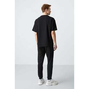 Conjunto Deportivo Básico para Hombre, Negro, Algodón, Corte Holgado, Estilo Casual y Transpirable, para Adultos - Product Image 1