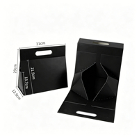 En stock, boîte cadeau parfum pliable avec poignée, boîte d'emballage en carton rigide gris magnétique, gaufrage, forme pyramidale triangulaire