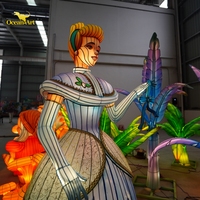 Fournisseurs d'éclairage décoratif B2B Lanternes d'éclairage de festival résistantes aux intempéries colorées personnalisées pour événement