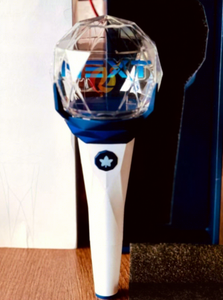 Richshining - Barra de Luz LED con Forma de Diamante Personalizada, Control Remoto, 15 Colores Cambiantes, para Cantantes de K-pop - Product Image 3