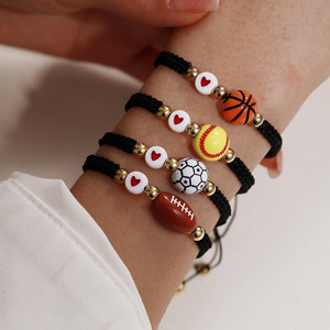 สร้อยข้อมือถักลายลูกฟุตบอลรักบี้ ปรับขนาดได้ เครื่องประดับกีฬา ของขวัญสำหรับทุกเพศทุกวัย สร้อยข้อมือเสน่ห์ ผลิตที่เมืองอี้หวู่ รหัสสินค้า D1514 1D1517 1 - Product Image 1