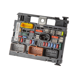 Scatola Fusibili BSM Adattabile per <span class=keywords><strong>Peugeot</strong></span> 307, 308, 408, 508, <span class=keywords><strong>3008</strong></span>, 4008, Citroen Sega, Sistemi Elettrici Auto per Vano Motore - Product Image 4
