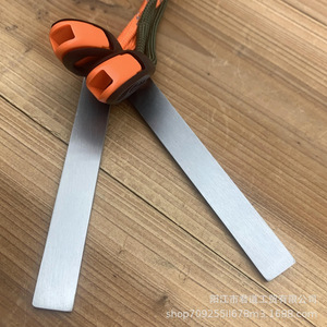 Juego de Encendedor de Fuego de Aleación de Magnesio, Herramienta de Supervivencia para Exteriores, Resistente al Viento, con Silbato, Hecho en la Ciudad de Yangjiang - Product Image 3