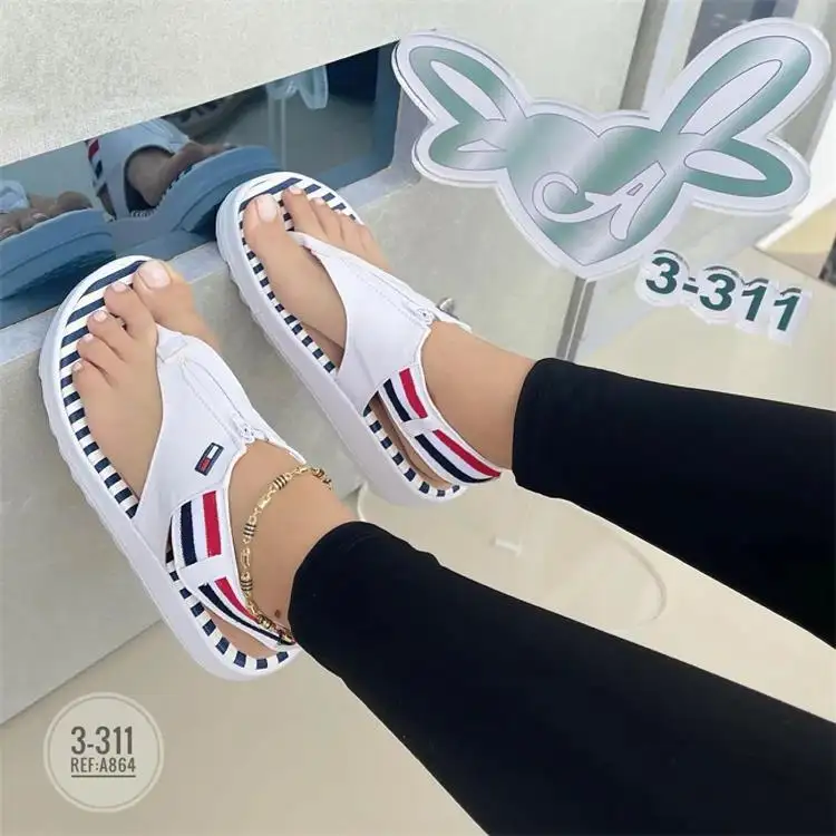 2023 New Fashion Women Plus Size Platform Flip Flops Ladies Sandals PVC PU Women Sandals 2020 New Summer Shoes 2202 Zipper Cloth