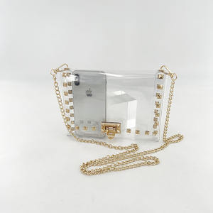 Sac transparent approuvé par le stade sac à bandoulière en PVC à rivets transparents Messenger pour les événements de concert de gymnastique - Product Image 2