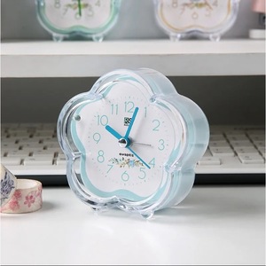 Petal Shape Alarm <b>Clock</b> <b>Mechanical</b> Desktop <b>Clock</b> For Bedroom Student Use Single Sided Green Color 5cm Thickness - Product Image 4