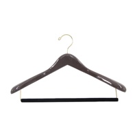 22 ans de fabrication de cintres en bois Logo personnalisable Store-Friendly