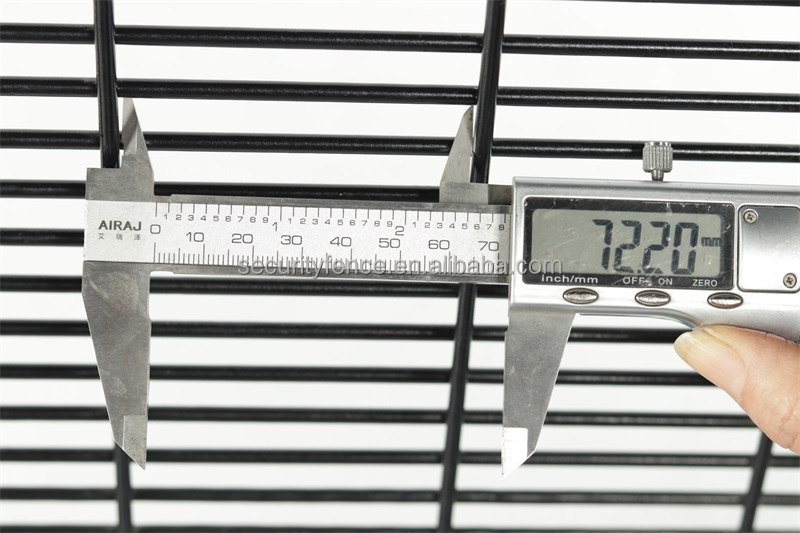 Galvanized Pvc Coated Anti Climb High Security Fence For Project