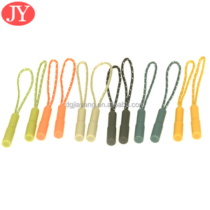 Tiradores de cremallera reflectantes Ligero Colorido Debossed Zip Tab Tags Tiradores de cordón Zip Extension Fixer para mochilas - Product Image 3