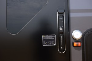 <span class=keywords><strong>Puerta</strong></span> de Entrada para <span class=keywords><strong>Caravana</strong></span> Impermeable y Resistente al Polvo, con Cerradura Antivibración, <span class=keywords><strong>Puerta</strong></span> Principal para RV de Aluminio de 0.8mm - Product Image 3