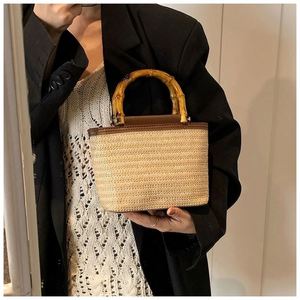 Sac en jute de 12 pouces, sacs en paille artisanaux tissés en 2 couleurs, achat en gros avec perles et diamants, directement de l'usine - Product Image 4