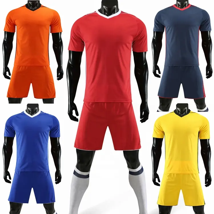 Hot bán bóng đá mặc trống thiết kế biểu tượng tùy chỉnh bóng đá áo sơ mi và quần short thiết lập giá rẻ đồng phục bóng đá