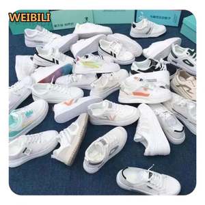 <span class=keywords><strong>Gina</strong></span> all'ingrosso usato balle di alta qualità di scarpe di marca di seconda mano in massa stili misti per le donne e gli uomini abbigliamento Stock - Product Image 1