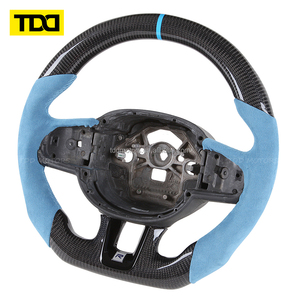 Volant en fibre de carbone véritable TDD compatible avec Volvo XC60 XC90 XC40 S60 S90 XC70 S60 S80 S90 - Product Image 5