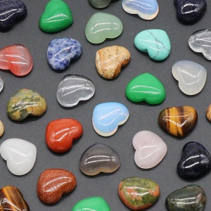En gros 15*18mm Naturel Cristal <span class=keywords><strong>Coeur</strong></span> Pierres Précieuses Pierres De Guérison pour L'énergie Méditation Soulagement Du Stress-Autre Cristal Artisanat - Product Image 5