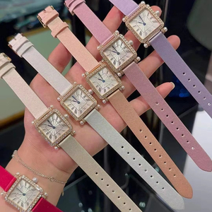 <span class=keywords><strong>Orologio</strong></span> <span class=keywords><strong>da</strong></span> donna di lusso retrò al quarzo rosa <span class=keywords><strong>Vintage</strong></span> con nastro quadrato di diamanti arabo numero romano in pelle di vetro <span class=keywords><strong>orologio</strong></span> <span class=keywords><strong>da</strong></span> <span class=keywords><strong>polso</strong></span> <span class=keywords><strong>da</strong></span> donna - Product Image 1