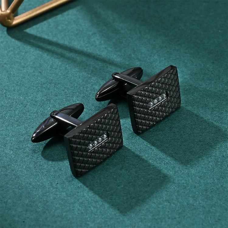 SC018-Black