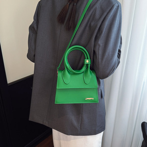 حقيبة كتف أنيقة بتصميم هندسي بسيط وعصري لصيف 2025، حقيبة يومية صغيرة وأنيقة - Product Image 4