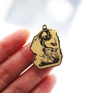 Qiandi lindo Pyrenees montaña Animal <span class=keywords><strong>perro</strong></span> collar hombres Acero inoxidable mascota amante colgante DIY accesorio - Product Image 1