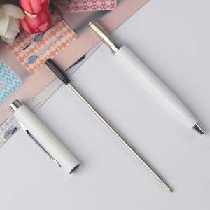 Stylo bille blanc personnalisé de haute qualité, promotionnel, à mécanisme rotatif, pointe de 1,0 mm, en métal, idéal pour les entreprises. - Product Image 5