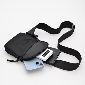 Nouveautés en gros : Sacs de poitrine pour hommes, légers, imperméables, avec logo personnalisé, pour un usage quotidien - Product Image 5