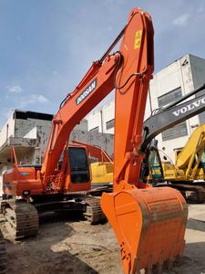 Excavadora de cadenas Doosan DH220LC-7 con capacidad de cazo de 1.38m, potencia de 118kW, peso de 22500kg, excavadora mediana - Product Image 2