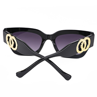 Lunettes de soleil de couple de niche à monture blanche pour hommes et femmes Lunettes de protection solaire à la mode avec lunettes de soleil de protection UV 206 TB133