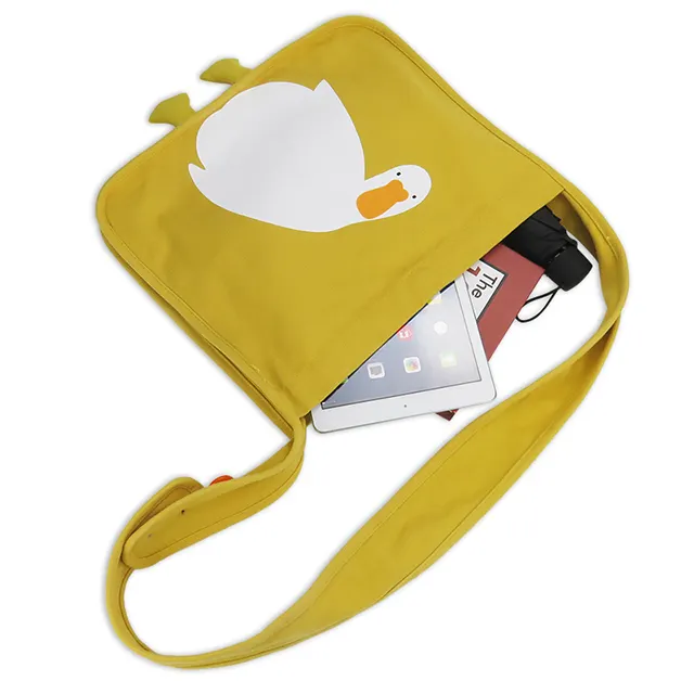 사용자 정의 버튼 조정 스트랩 패션 귀여운 오리 패턴 노란색 캔버스 크로스 바디 토트 가방 소녀