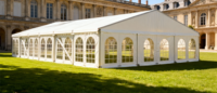Location de tentes de réception de luxe personnalisées, structure en alliage d'aluminium, PVC, imperméables quatre saisons, ignifuges, blanches, pour mariages en plein air