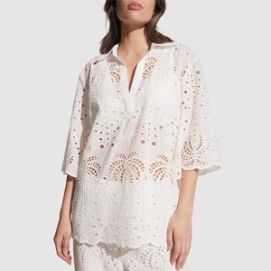 Nueva Blusa Elegante de Encaje Transparente con Cuello de Ganchillo y Botones Delanteros para Mujer, Estilo Occidental, Manga Corta, Color Blanco, Venta al por Mayor 2025 - Product Image 1