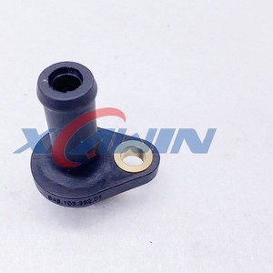 Conector de Manguera de Refrigerante Porsche 94810636201 con Brida para Reemplazo Automotriz - Product Image 3