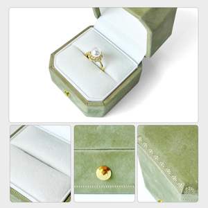 Boîte à bijoux de luxe en velours vert avec logo personnalisé pour pendentif, collier, boucles d'oreilles, bague, emballage cadeau - Product Image 3