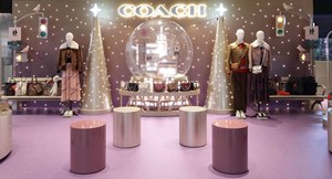 Retail Shop <strong>Window</strong> <strong>Display</strong> Rack Stand Pink <strong>Window</strong> <strong>Display</strong> Props for Fashion Brand <strong>Visual</strong> <strong>Merchandising</strong> - Product Image 2