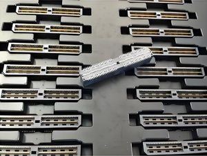 Connecteur Samtec QTE-040-02-L-D-A, connecteur à 80 positions, contacts de capot extérieur, montage en surface, or - Product Image 2