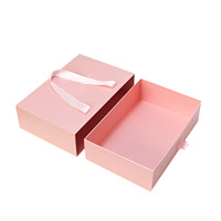 Boîtes cadeaux rigides de style sac à main rose de luxe, impression de logo personnalisée en couleur pour l'emballage de vêtements pour femmes