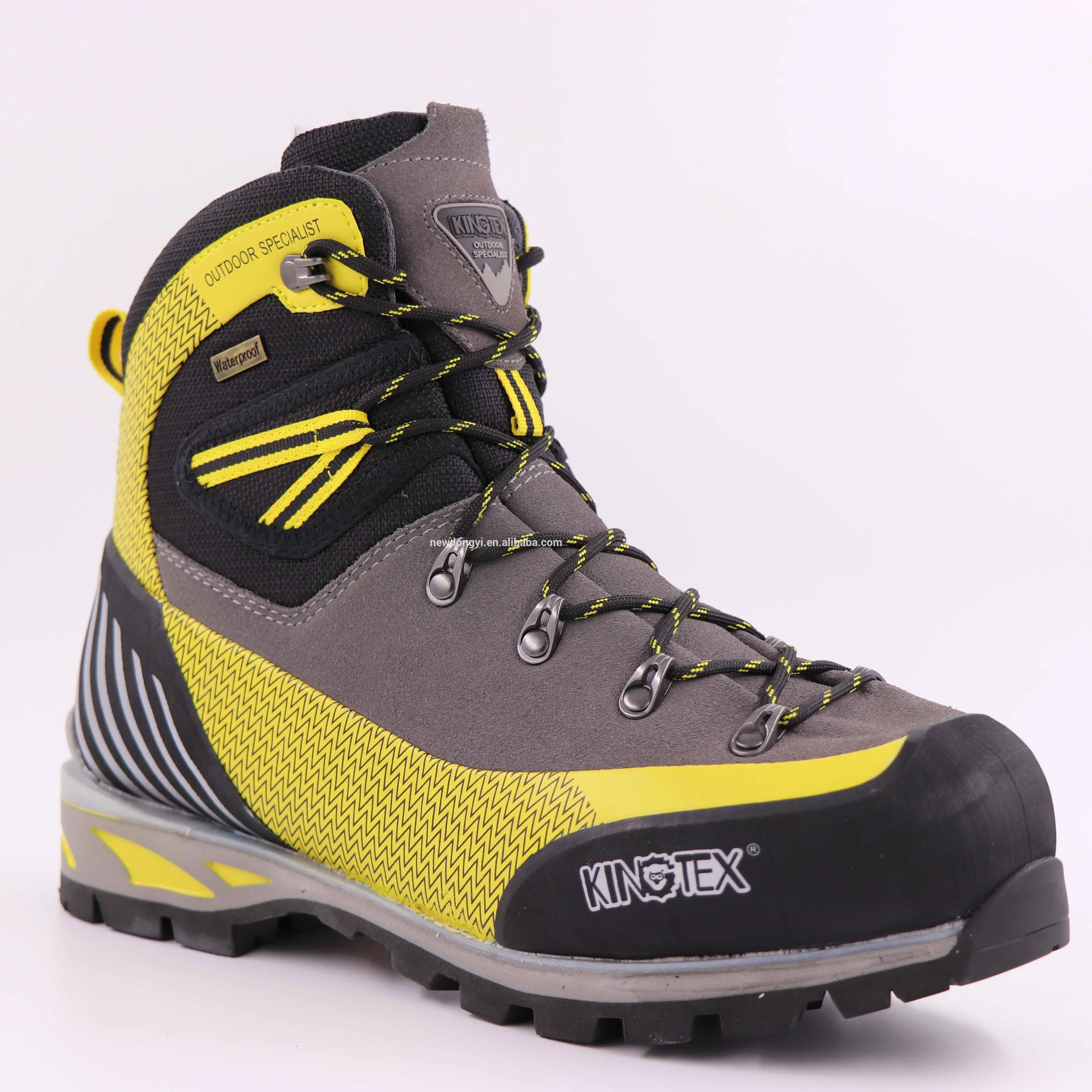 D12237-3 Mountaineering waterproof Heavy backpack trips and mixed climbing all terrain crampons Footwear Hiking Boots