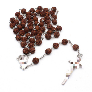 Collier chapelet en perles de bois de rose marron café, forme fleur vintage, chaîne de pull, bijou unisexe, cadeau - Product Image 2