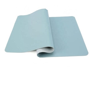 แผ่นรองเมาส์หนัง PU สีดำกันลื่น พิมพ์โลโก้ได้ ขนาดใหญ่ กันน้ำ สำหรับคอมพิวเตอร์ตั้งโต๊ะและแล็ปท็อป - Product Image 3