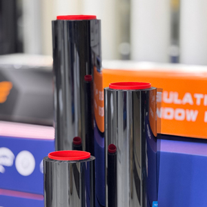 <span class=keywords><strong>Film</strong></span> pour vitres de voiture en gros, <span class=keywords><strong>film</strong></span> <span class=keywords><strong>solaire</strong></span> épaissi isolant thermiquement et anti-UV, autocollant <span class=keywords><strong>occultant</strong></span> pour vitres pour l'exportation - Product Image 5